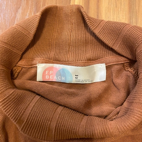 Free People Beach Brown and Black Long Sleeve Sweaters Bundle - Picture 4 of 4